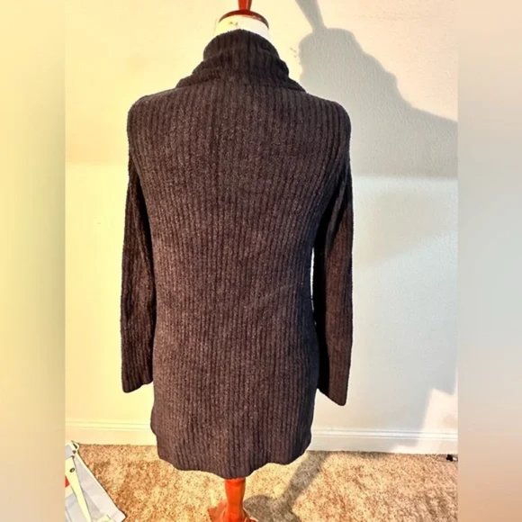 ***Price Firm*** Barefoot Dreams L long cardigan with pockets - Picture 2 of 5